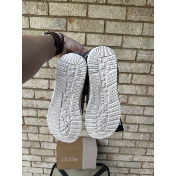 Women’s Hey Dude High Top Slip Ons With Fur Size 9 - Picture 6 of 6